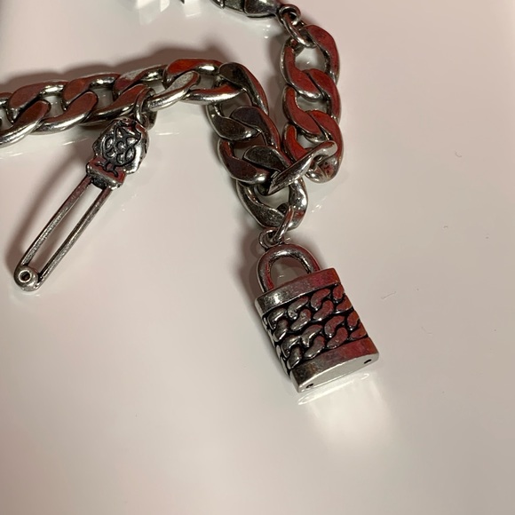 Nicole Miller Five Charms Bracelet - 3 Lock Charms and 2 Safety Pin Charms - Picture 10 of 13